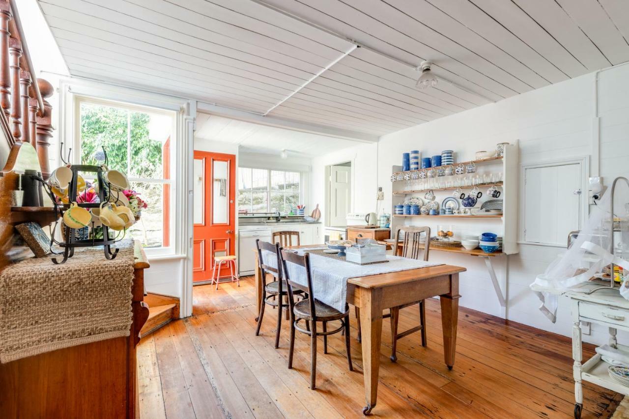 Brony'S Beachfront-Short And Long Term Stays Porirua Exterior foto
